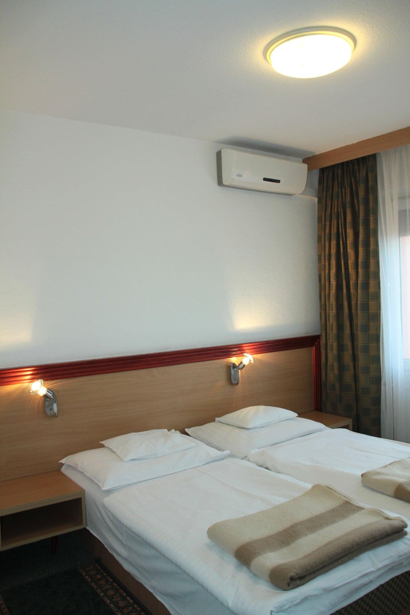 Tisza Sport Hotel Seghedin Exterior foto