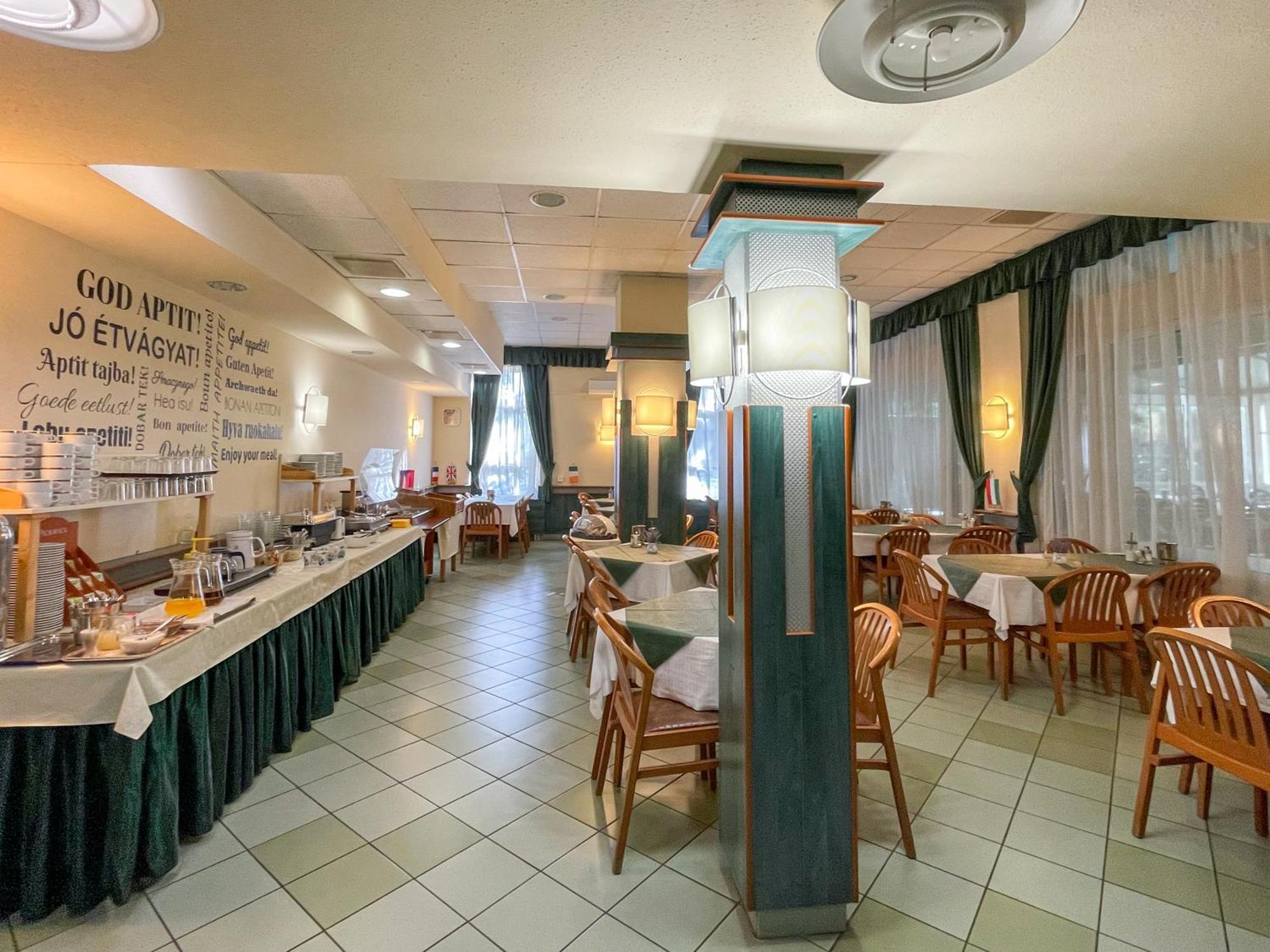 Tisza Sport Hotel Seghedin Exterior foto